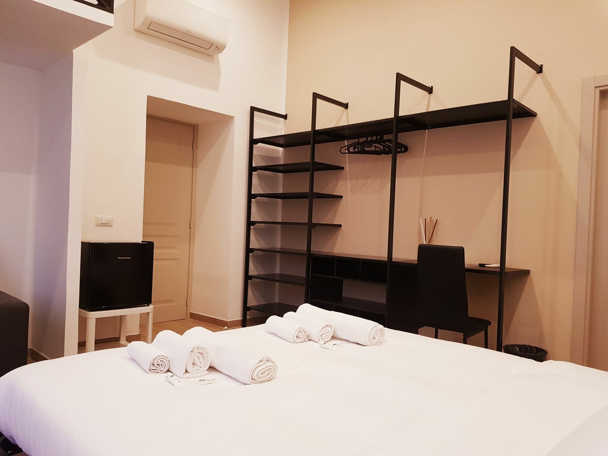 Cairoli Rooms Rome Exterior photo